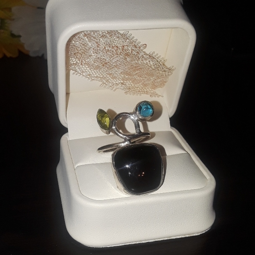 Unique Multi Stone Ring - Picture 6 of 6